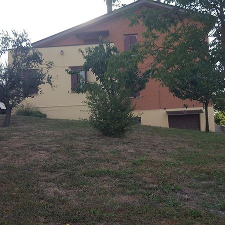 B&B I Girasoli Monte San Pietro Екстер'єр фото
